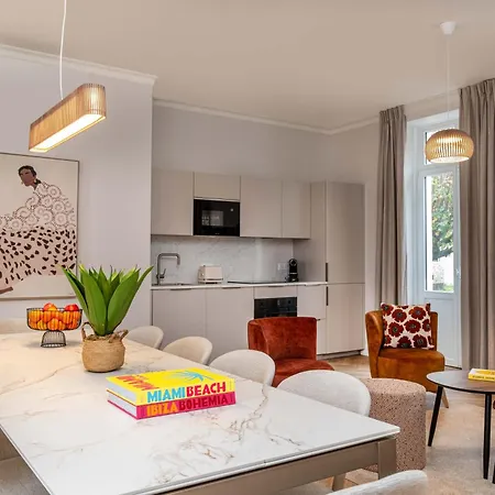 Aparthotel L'horloge - Proche De Disneyland 4*