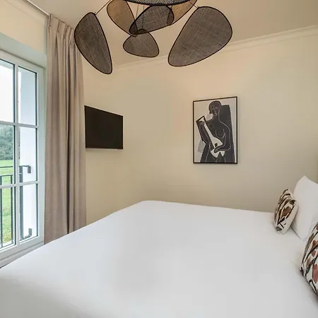 L'horloge - Proche De Disneyland Aparthotel Montevrain